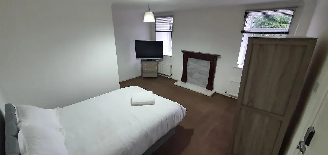 Guest house 24Hr Self Check In Apartment Central Barnsley United Kingdom